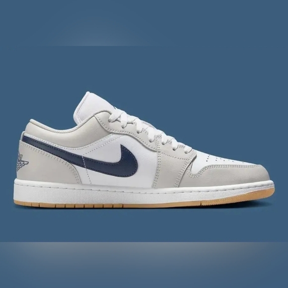 Nike Air Jordan 1 Sneakers